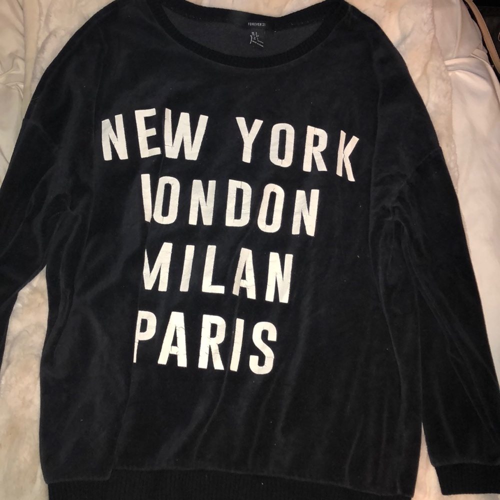 Oversized sweatshirt!